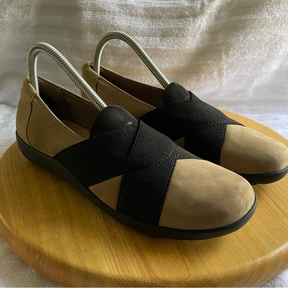 Clarks Collection Shoes Women’s Size 8 M Slip On‎ Flats